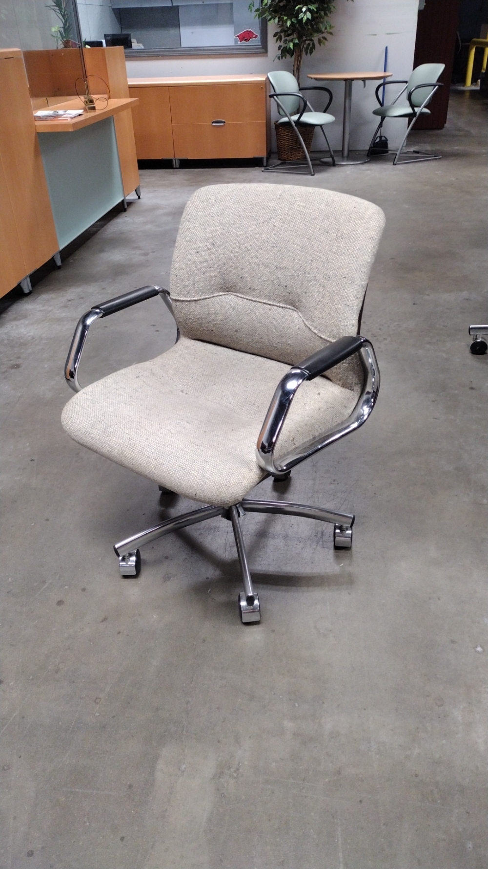  Steelcase Guest Chair